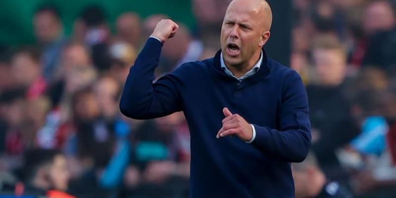 Arne Slot là HLV trưởng Liverpool 2024